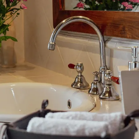 Villa Comunalia By Mmega