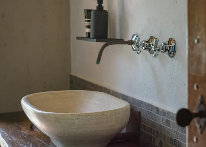 Comunalia By Mmega Nestore